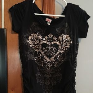 Graphic top