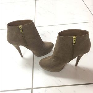 Aldo Ankle Booties in Taupe, Size 7, Never Worn!