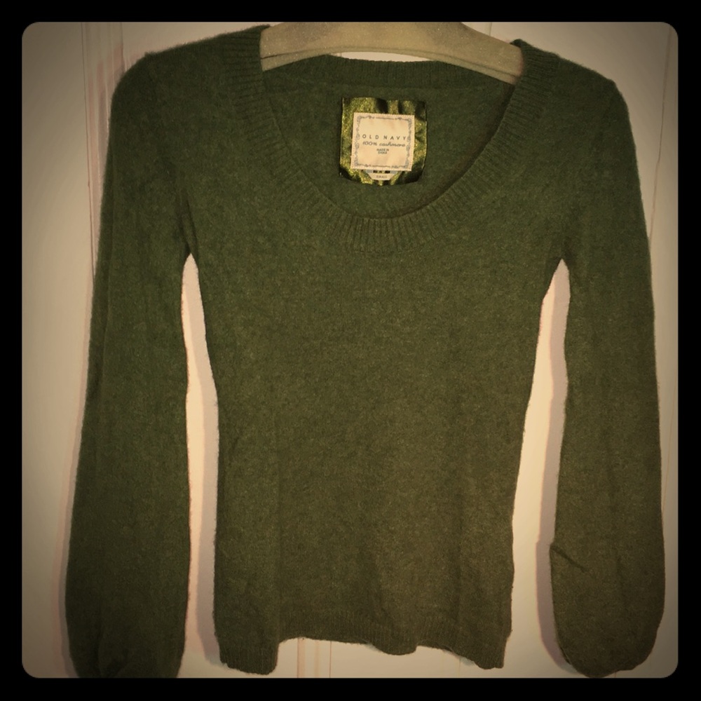 100% Cashmere Size Small Old Navy Sweater