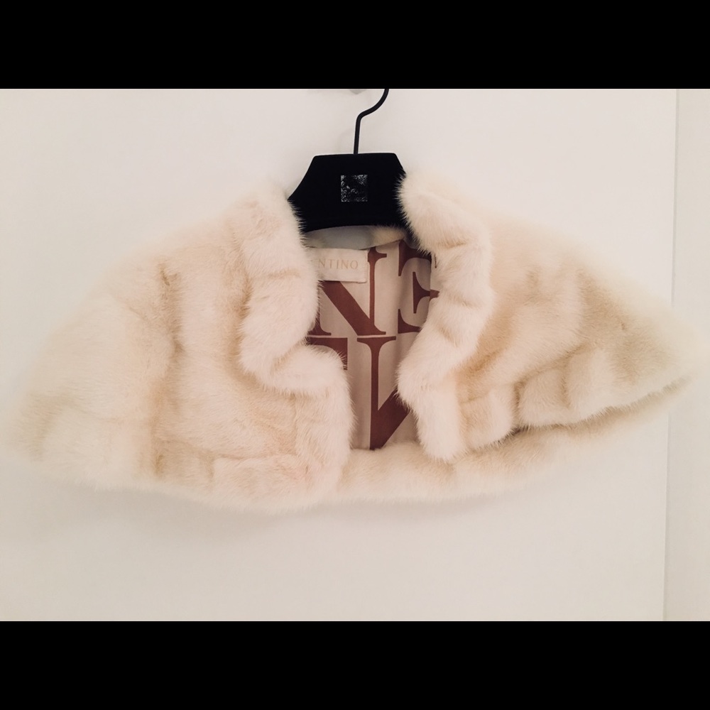white mink caplet