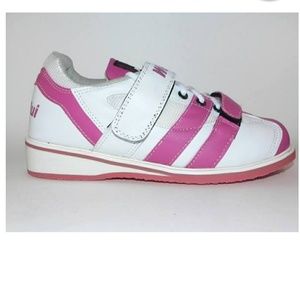 Brand new in box womens weight lifting sneakers