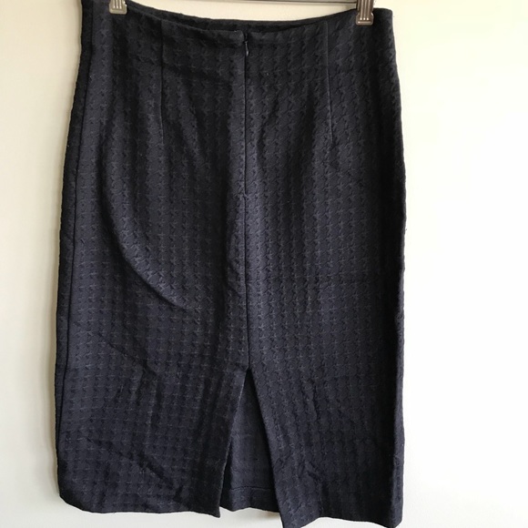 Theory Textured Skirt - Picture 2 of 5