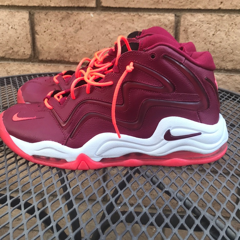 Nike air pippen size 12.