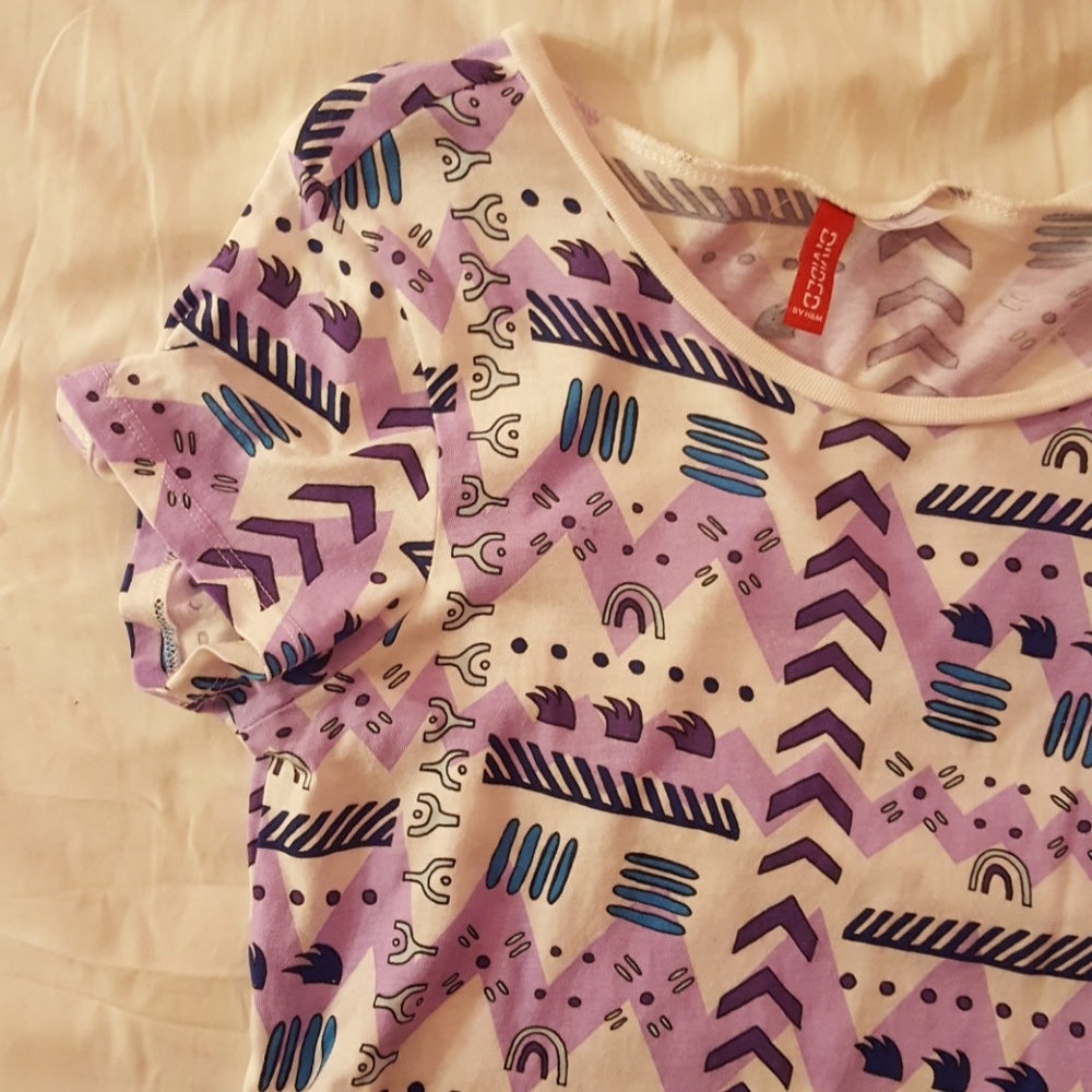Fun Patterned Crop Top - Picture 2 of 2