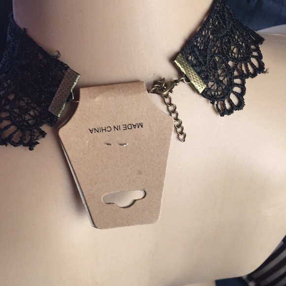 Black Choker - Picture 8 of 8