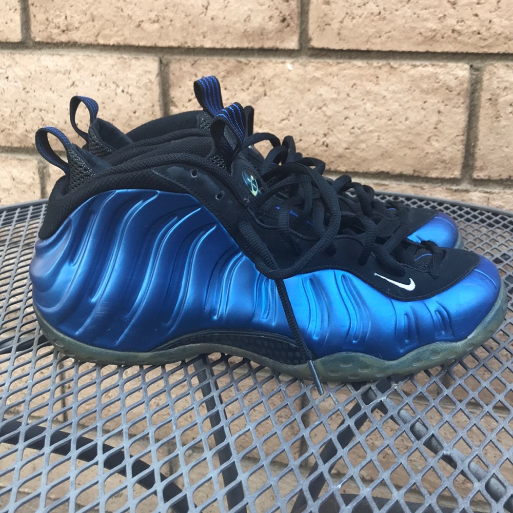 Nike foamposite royal blue size 12.