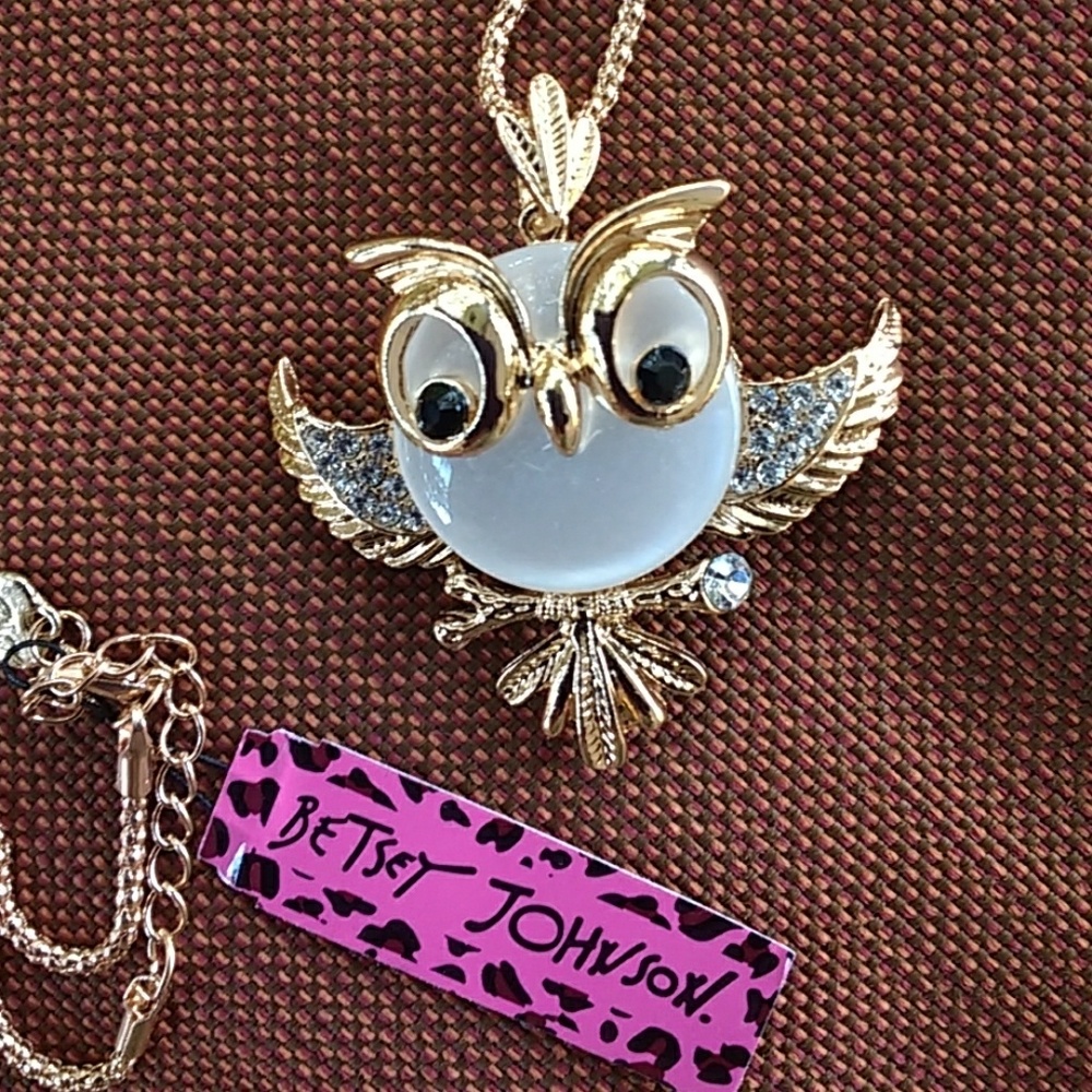 Betsey Johnson Owl Necklace NWT