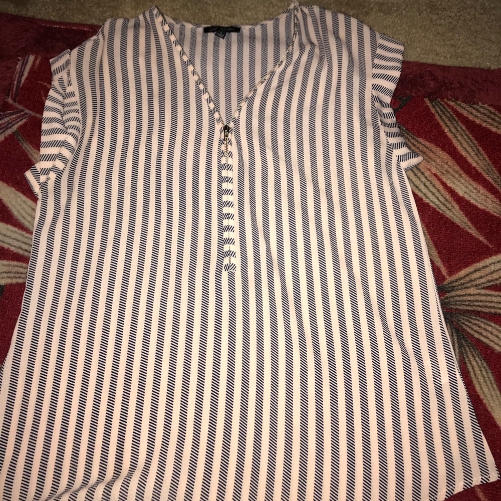 Women’s pink blouse size s