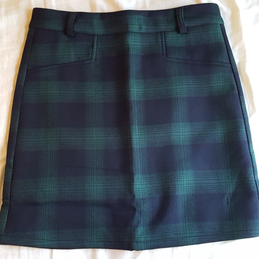 Tartan Skirt in Green and Black Plaid