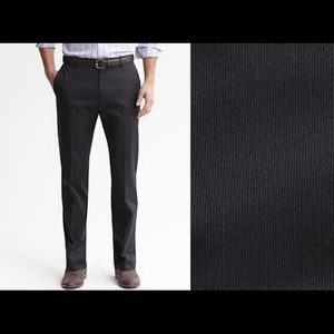 Men’s Banana Republic Slim Fit Slacks 33x32.