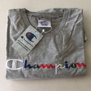 Champion t-shirt