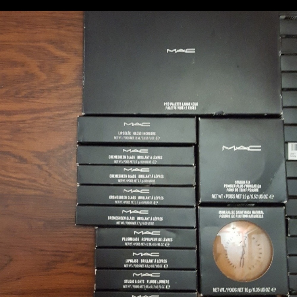 MAC makeup mixed lot - Picture 5 of 7