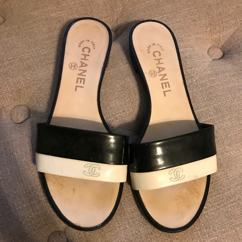 Chanel Colorblock slide sandals