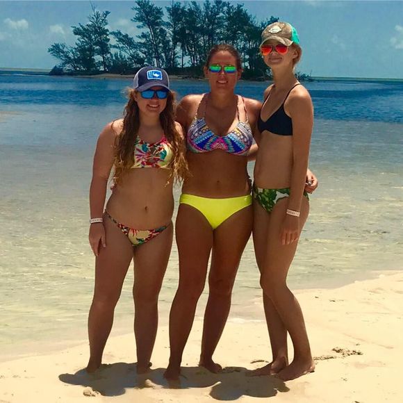 Meet your Posher, Melissa - Picture 1 of 1