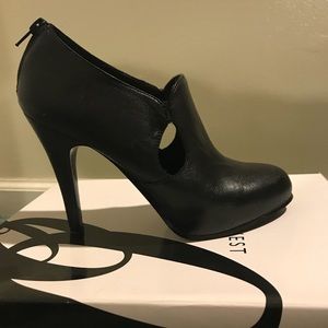 Nine West leather booties