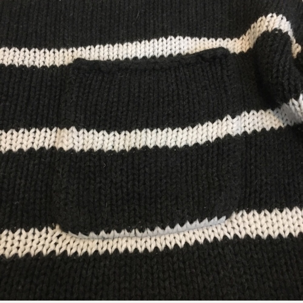 American Eagle gray & white striped knit sweater - Picture 2 of 4