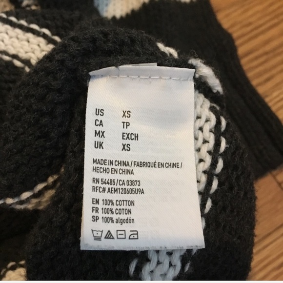 American Eagle gray & white striped knit sweater - Picture 4 of 4