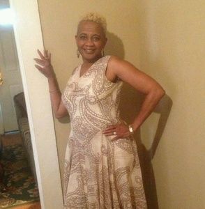 Meet your Posher, Myra