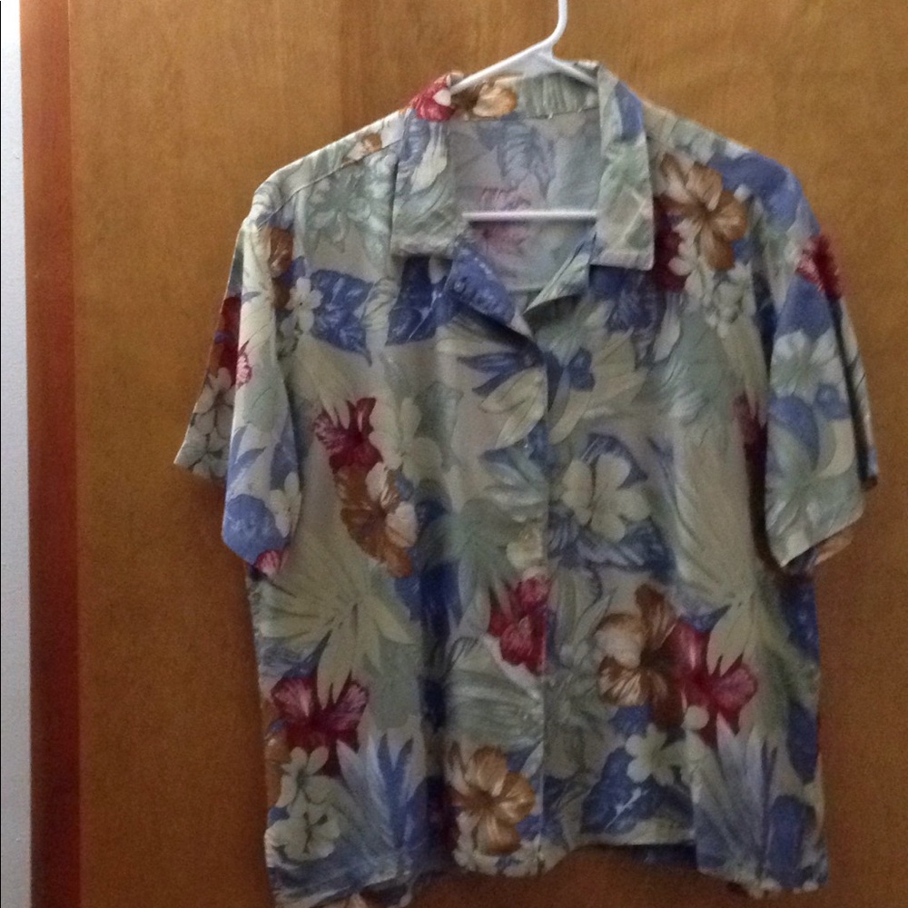 Floral blouse Rayon.