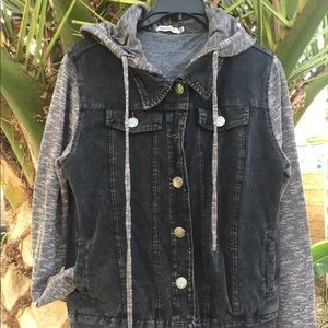 Black and gray jean jacket with knit sleeves sz m