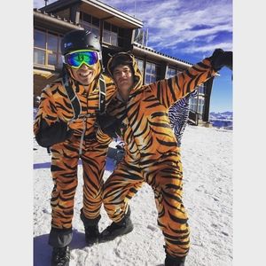 Meet your Posher, Max