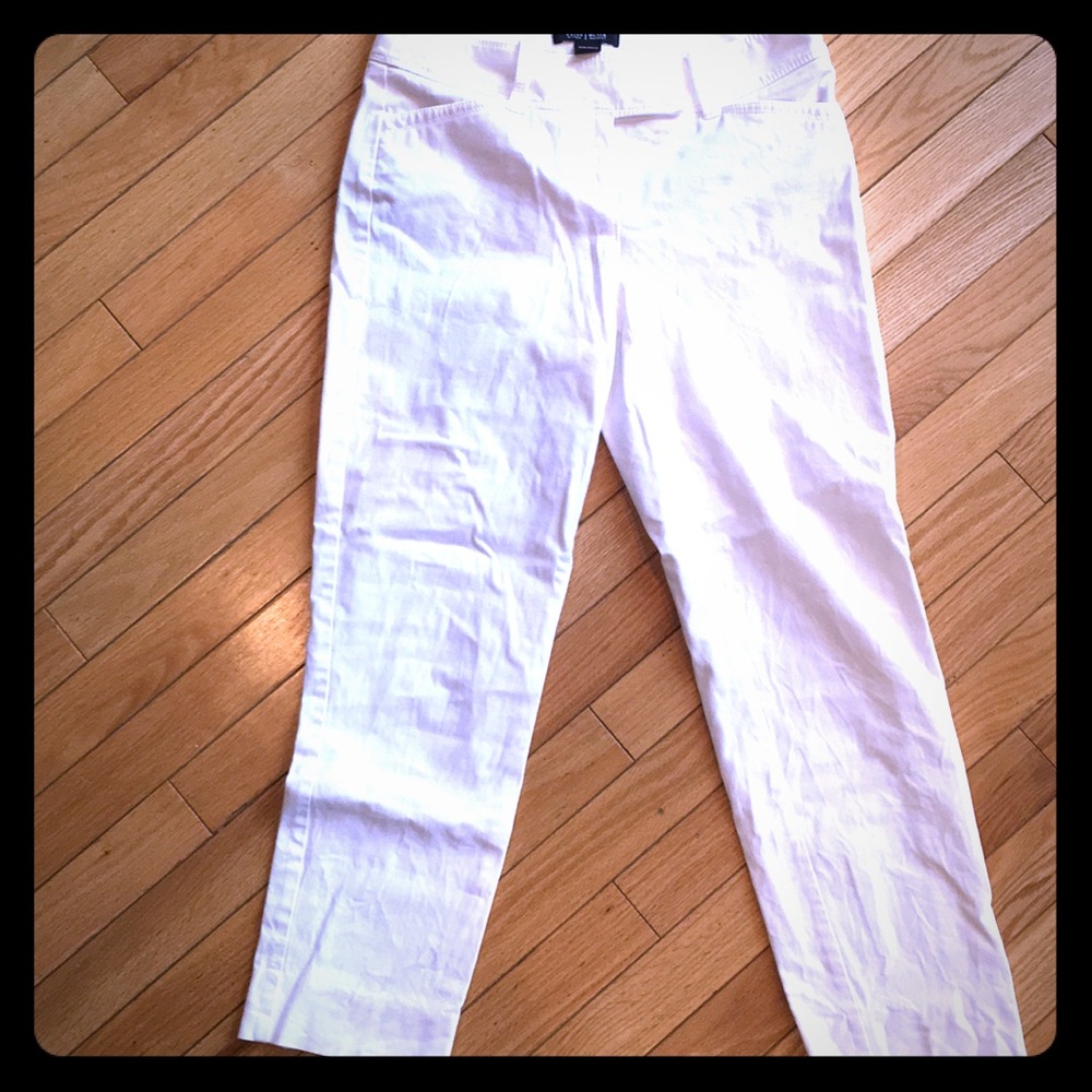 White House Black Market size 2R Slim Ankle pants