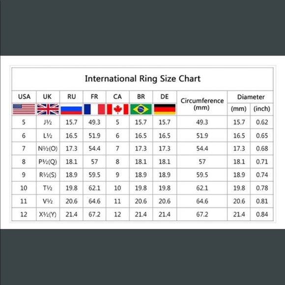 Vintage Rose Gold Crystal Cubic Solitaire Ring - Picture 4 of 4