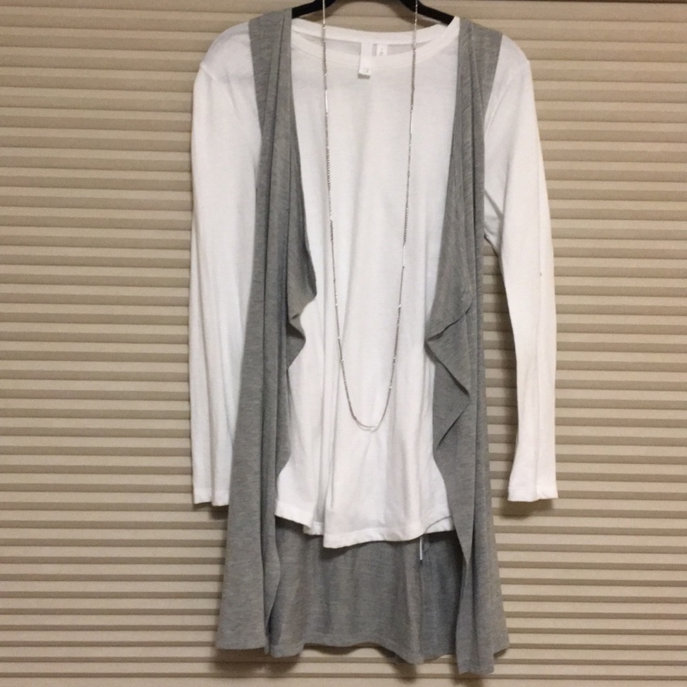 HIP Sleeveless Cardigan