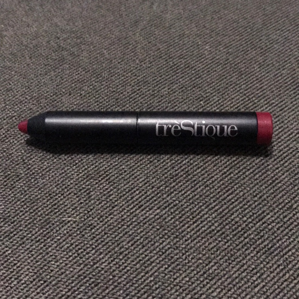 Tresique lipstick