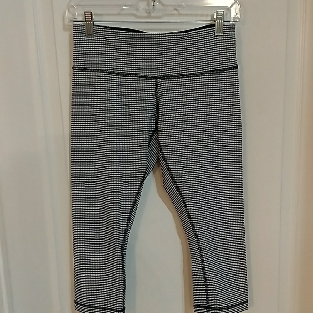 Lululemon wunder under crop