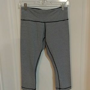 Lululemon wunder under crop