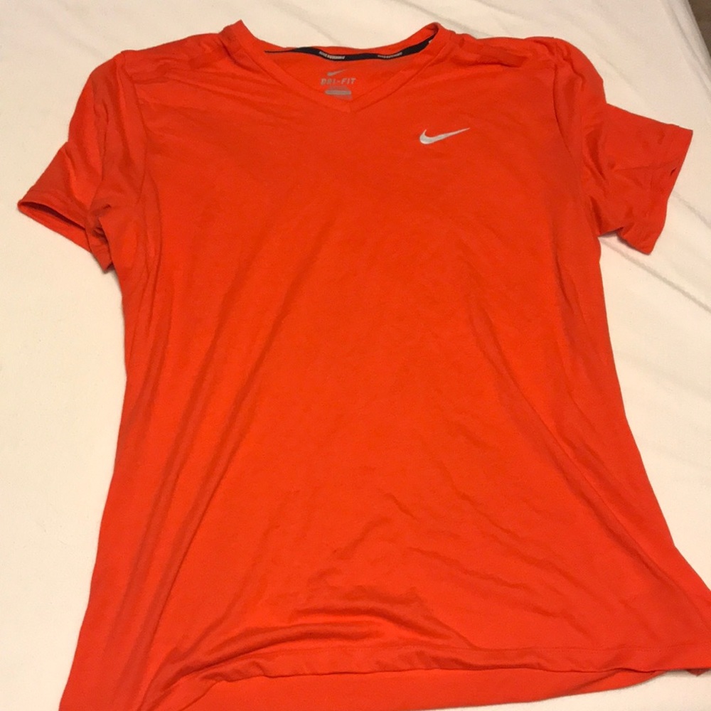 Nike dry-fit t shirt