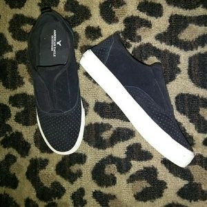 American Eagle Sneakers