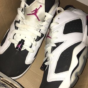 Jordan Retro 6 low