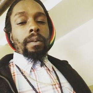 Meet your Posher, Roy