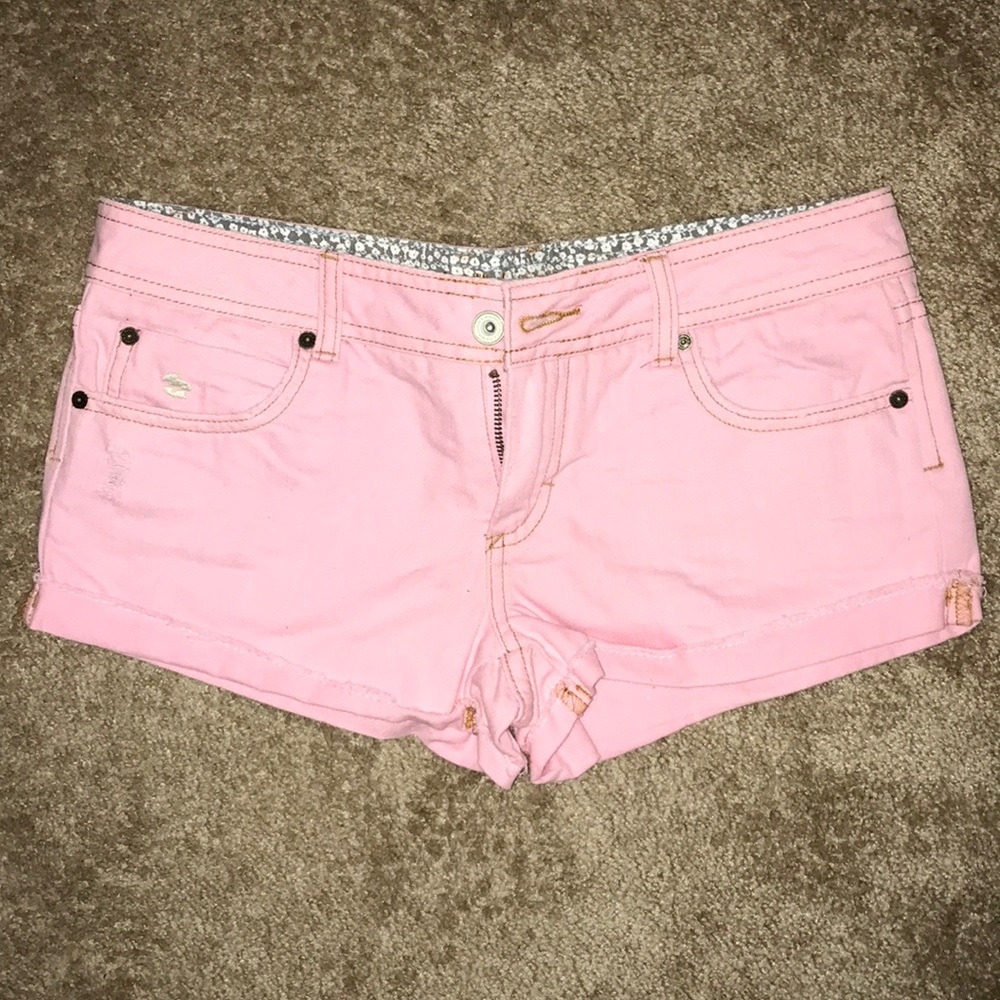 Billabong baby pink shorts