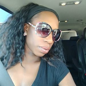 Meet your Posher, Delilah