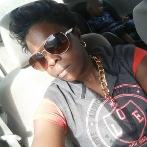 Meet your Posher, Angie