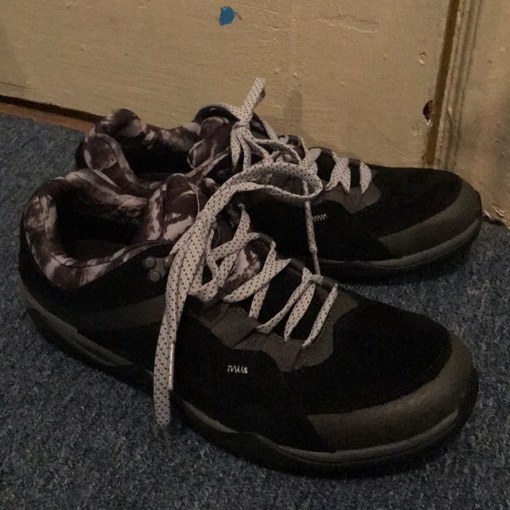 Merrell black minimalist hiking boots