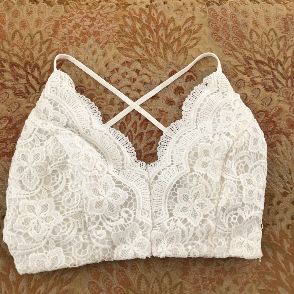 White Fox Boutique crop top.