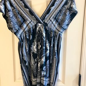 Cute V neck float top