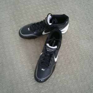 NWOT Nike men's baseball cleats