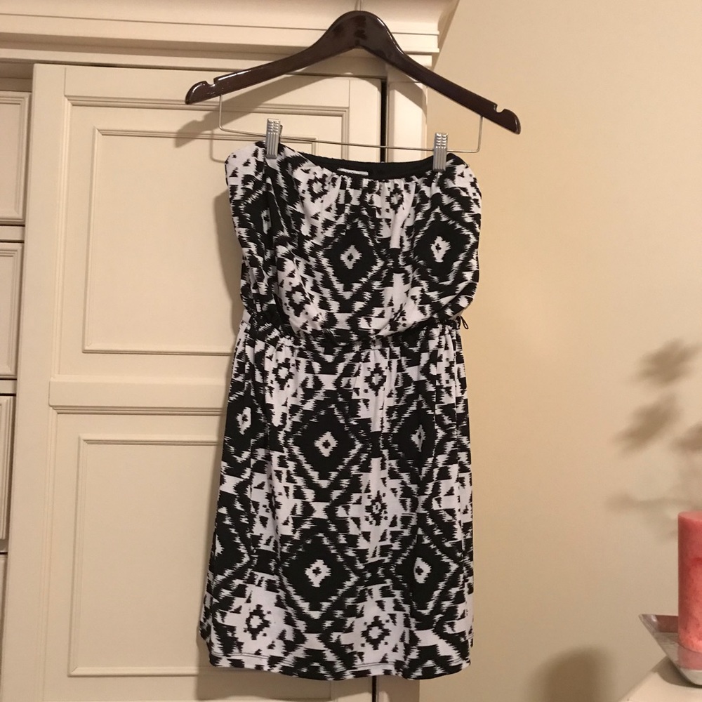 Strapless black and white mini dress