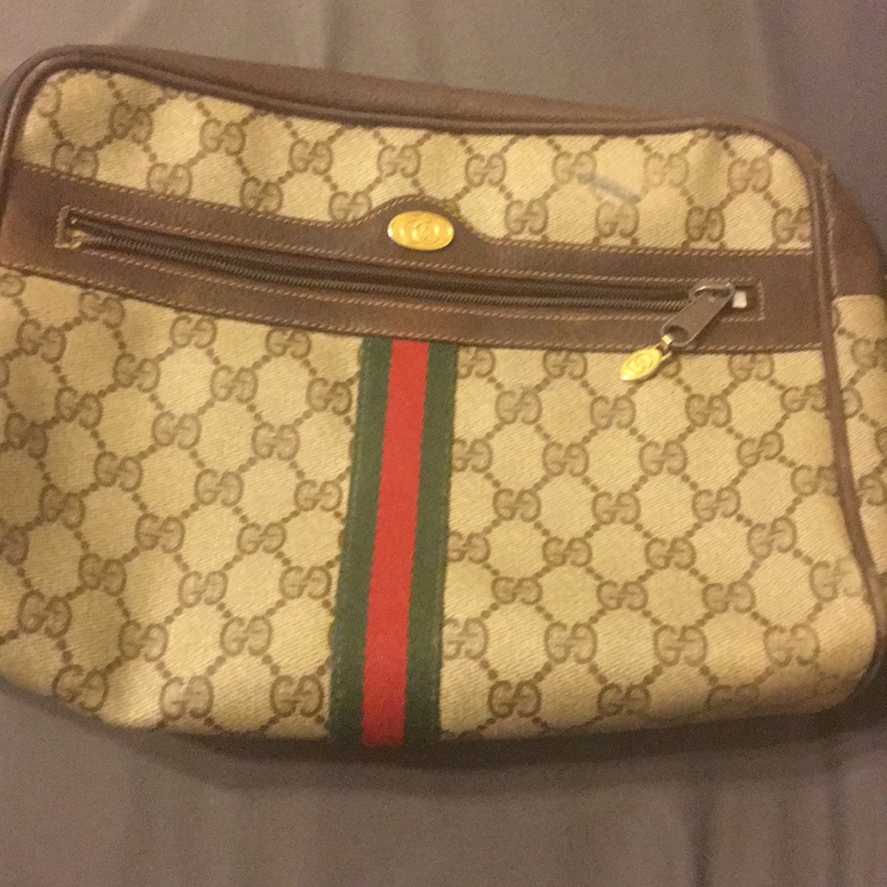 Small Gucci (brown) clutch/cosmetic bag