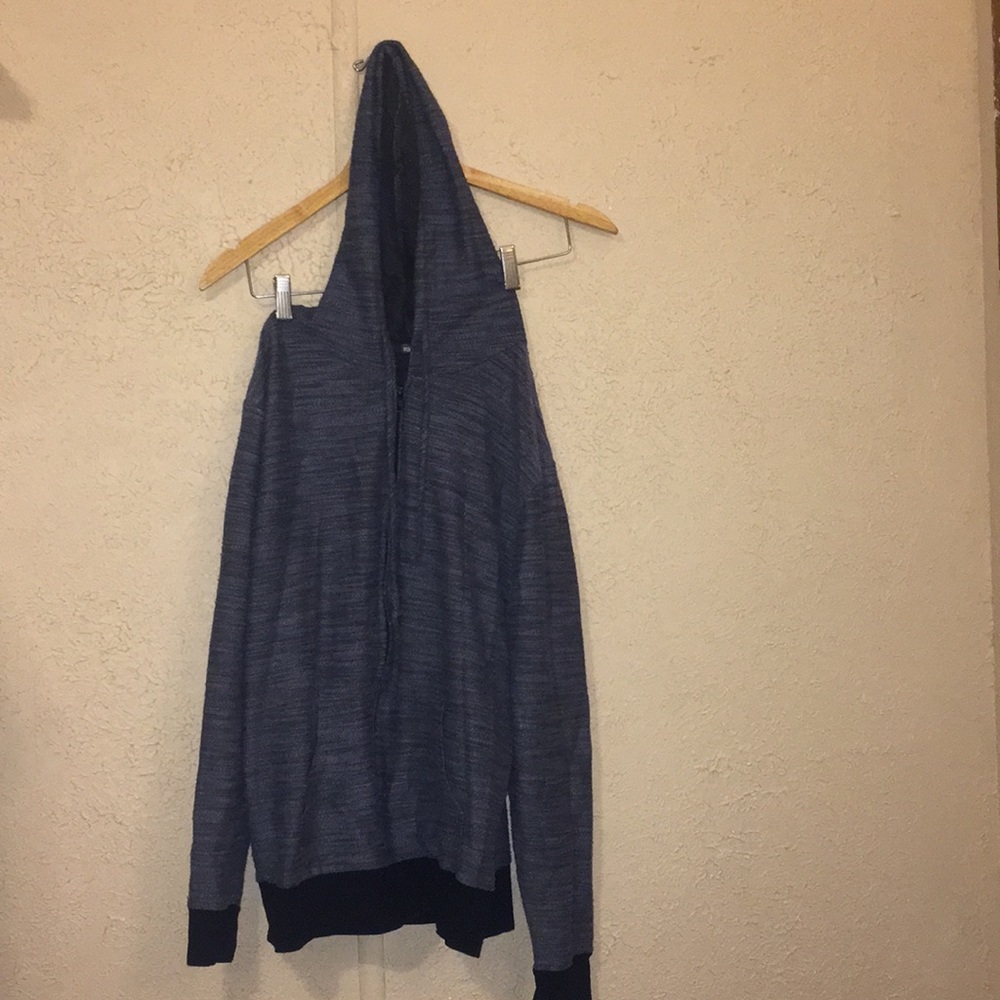 Men’s zip-up hoodie