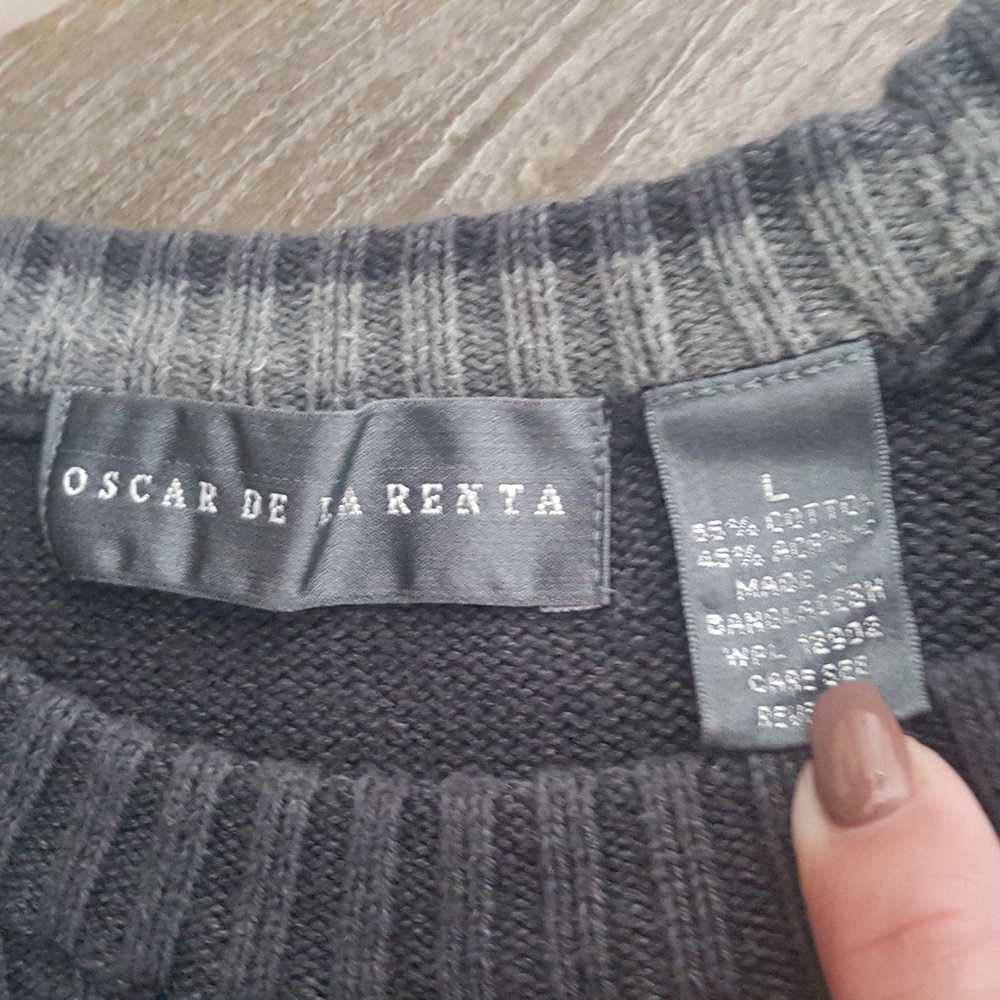 Vintage Oscar de la Renta Sweatshirt - Picture 3 of 7