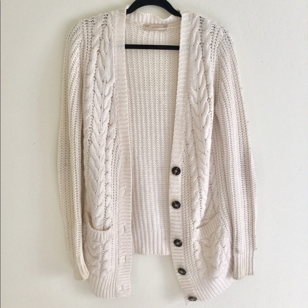✨ Zara white chunky knit cardigan ✨