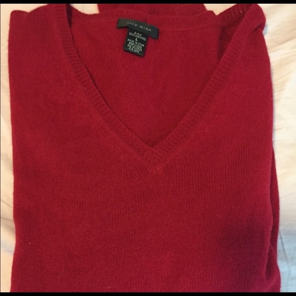 2-Ply 100% Cashmere Cherry red for Holidays! - Picture 1 of 1