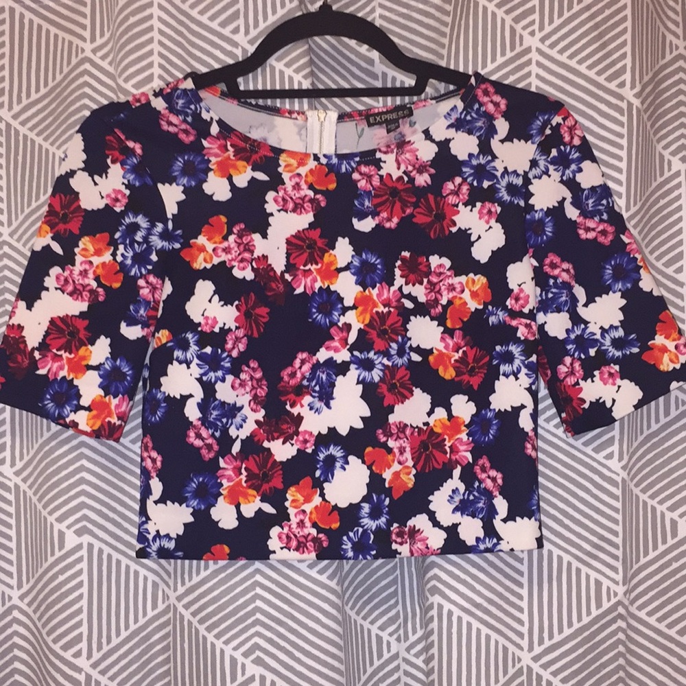Express Gorgeous Floral Crop Top