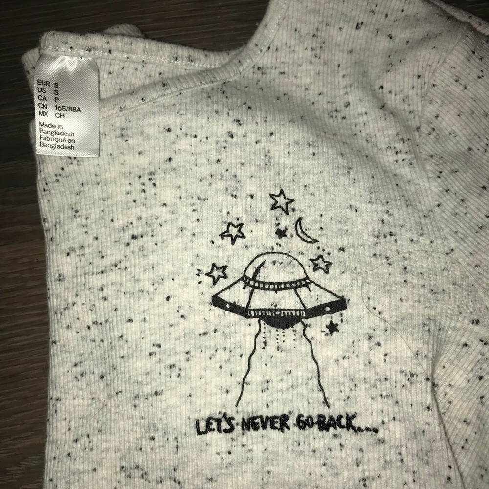 Cute H&M long sleeve t shirt